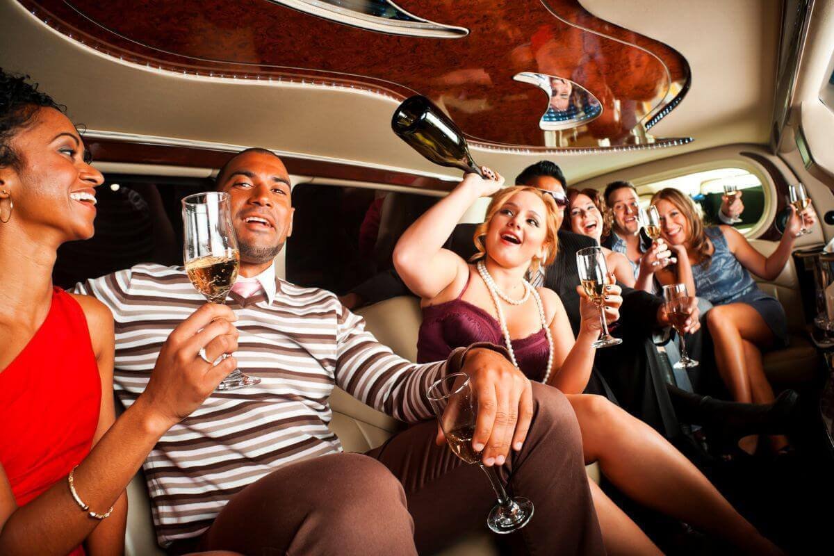 Bachelor-Bachelorette-Limo-Service-in-Richmondhill